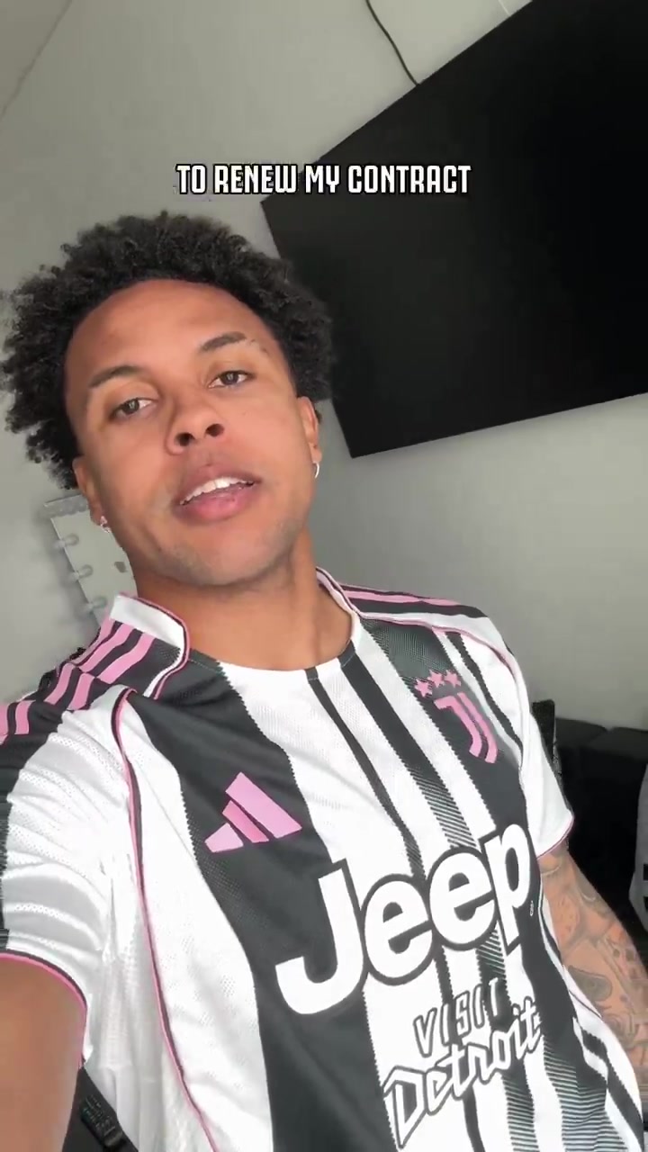 开云体育官网-麦肯尼：我很高兴能够延长我的合同，并与尤文球迷共度更多的时光