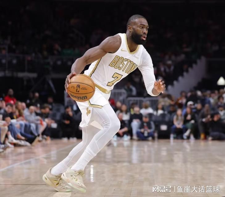 开云平台-惨败！布朗27+8+8创纪录，马克西33+6毫无借口，探花23+5全队最低